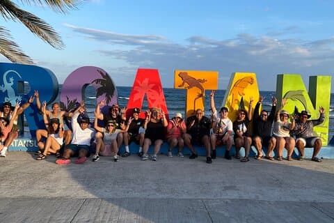 Roatan Monkeys & Luiaards + Chocolade & Rum Proeverij + Strandvakantie