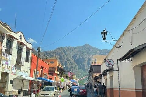 メキシコシティの隣町テポツトランへの交通手段