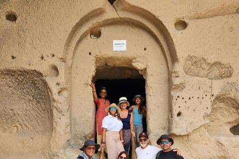 Visite privée d'une journée en Cappadoce avec Guide et Véhicule