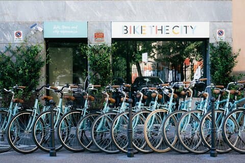 Höjdpunkter och dolda pärlor i Milano Bike Tour