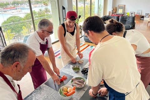 Barcelona: Dak Tapas & Sangria klasse met een lokale chef-kok