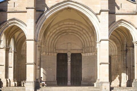 Beaune: A Self-Guided Audio Tour of Burgundy’s Wine Capital