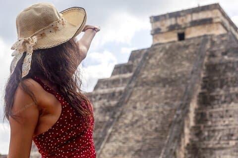Chichen Itza Private Tour with Cenote Oxman – All-Inclusive