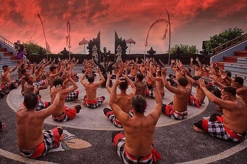 Kecak Vuurdans en Zonsondergang bij Uluwatu Tempel All Inclusive