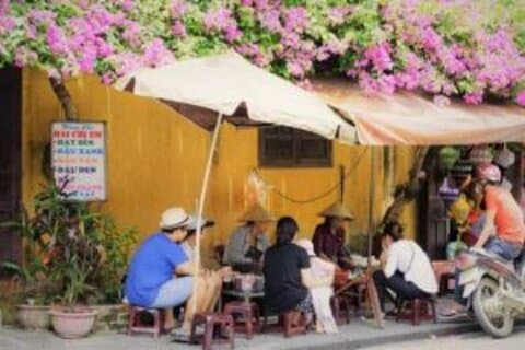 2.5-Hour Street Food Tour in Hoi An old Town