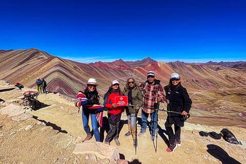 Ganztägige Wandertour im Rainbow Mountain Vinicunca Cusco