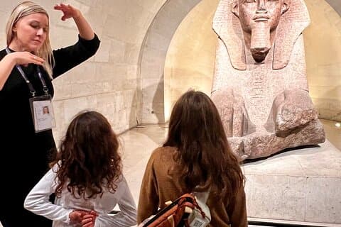 Mamma Mia! Paris Louvre Museum Guided Tour Kid-Friendly Activity