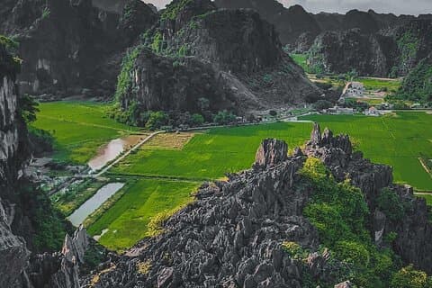 Day Trip from Hanoi to Ninh Binh Hoa Lu, Trang An, and Mua Cave