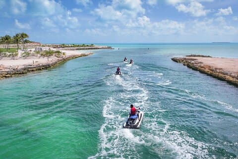 Jetski-äventyr i Crystal Waters of Turks and Caicos