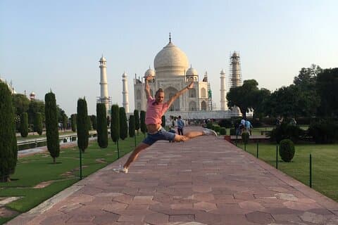 Samme dag Taj Mahal-tur med superhurtigt tog fra Delhi