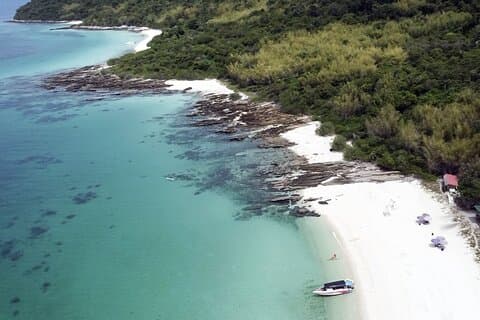 Private Speedboat Tour to Koh Phai with Water Activities