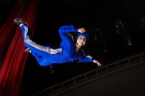 Paracaidismo cubierto en Ifly Dubai