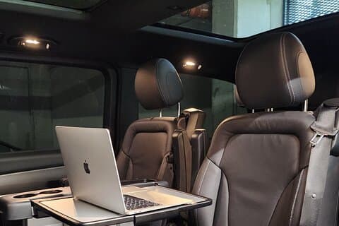 Trasferimento privato da Praga a Berlino in Mercedes