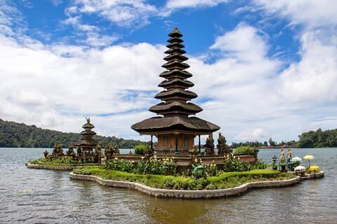 Visite privée d'une journée complète des merveilles de Bali avec prise en charge et déjeuner
