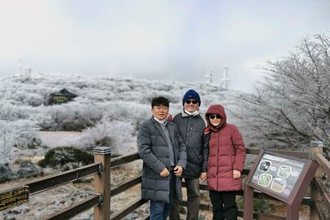 Jeju privérondleidingpaarpakket naar alle delen van het eiland Jeju