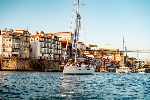 Porto: Douro River 2h Private Tour With Port Wine