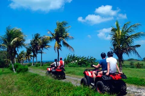 Bali Quad Bike e Ayung White Water Rafting Pacchetti