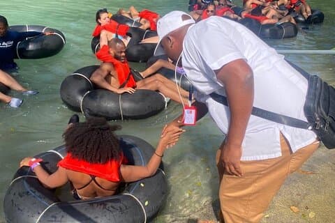 Dunn's River Falls und Tubing Combo Tour ab Falmouth