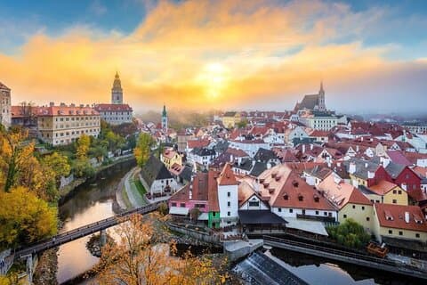 Privat transfer från Prag till Wien med stopp i Cesky Krumlov