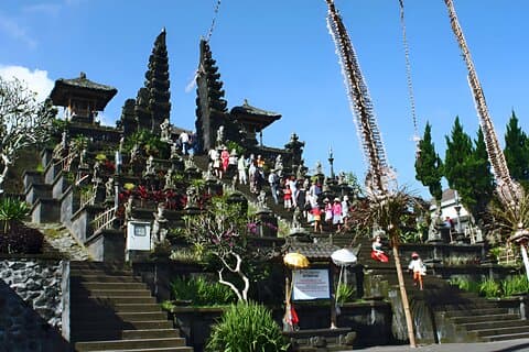 Privat heldagstur: Besakih-templet og Ubud-vandfaldstur