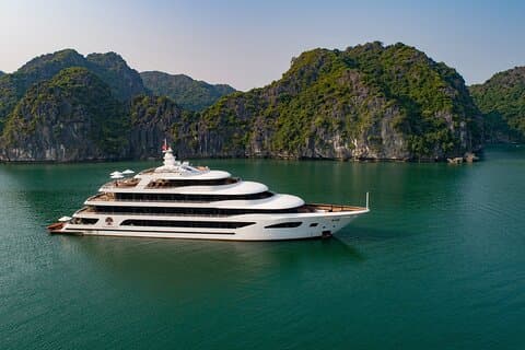Scarlet Pearl Cruise – 5 Star Luxury Halong Bay Cruise 2 Days
