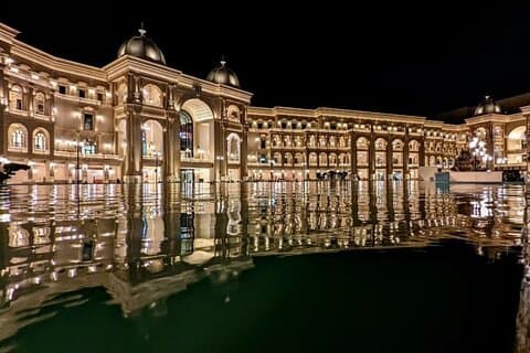 Tour privato di destinazioni di lusso a Doha 5 ore