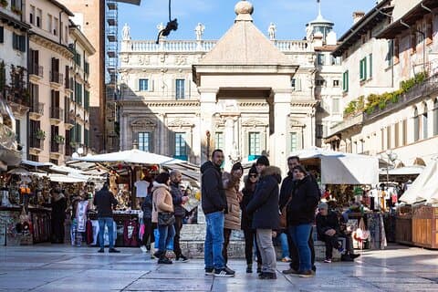 Excursão a pé pela comida de rua em Verona