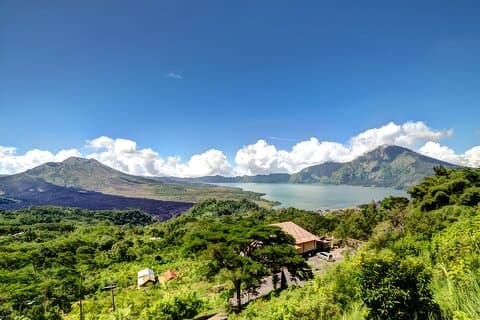 Tour di Bali: villaggio, vulcano, tempio della primavera sacra, tour delle cascate