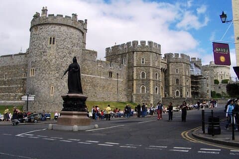 Excursão privada com tudo incluído ao Castelo de Windsor e Stonehenge com passes