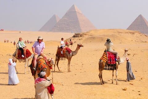 Excursion d'une journée aux pyramides de Gizeh et au Caire en bus depuis Charm el-Cheikh