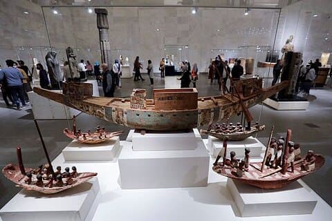 カイロツアー エジプト文明国立博物館を訪問