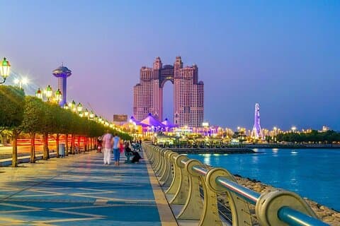 Heldagstur Abu Dhabi från Ajman, Sharjah och Umm Al Quwain
