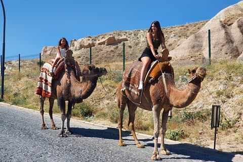 2 Dias Capadocia Tour en Español con 2 Vuelos internos