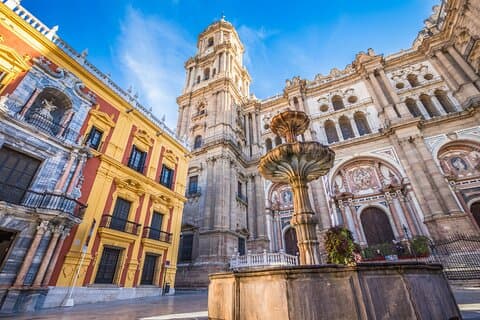 Tour privado de um dia inteiro na costa de Málaga a partir do porto de cruzeiro de Cádiz