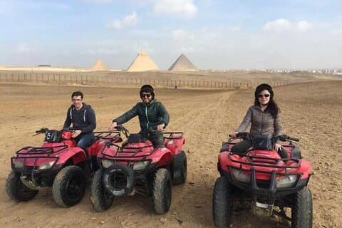 1-timers privat ørken-ATV-buggy-tur i pyramiderne i Giza