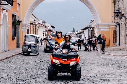 Privétour met historische edelstenen en ATV-sensaties in Antigua