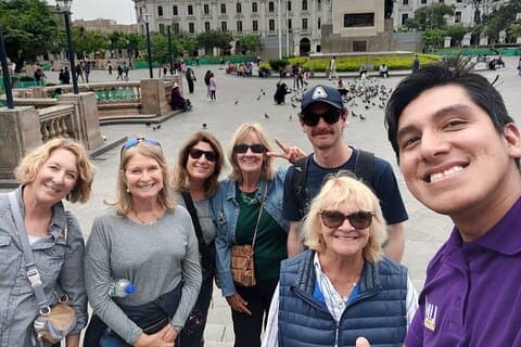 Vivere Lima: Assaggia 12 snack e visita i monumenti principali