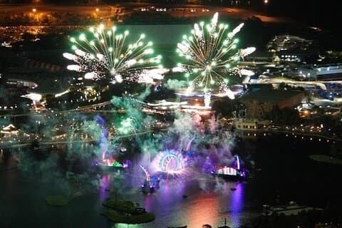 Private Helicopter 77 Miles Fireworks Tour over all Theme Parks