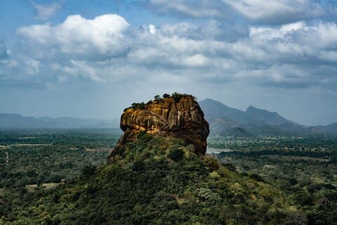 Privéreis naar het majestueuze rotsfort Sigiriya vanuit Colombo