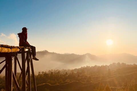 Mount Batur Jeep: viaggio avventuroso all'alba e alla lava nera
