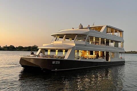 Zambezi Sundowner Cruise, Victoria Falls Zimbabwe