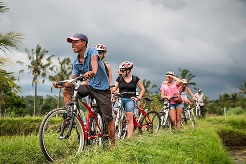 Bali Cycling and Uluwatu Sunset Tour with Dinner Packages
