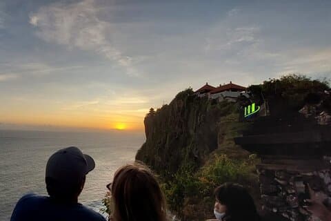 Tour privato al tramonto di Uluwatu e spettacolo di danza del fuoco Kecak