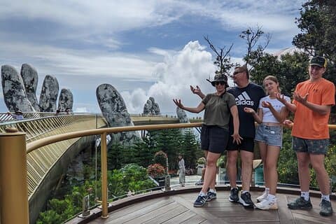 Golden Bridge via Cable Car, Jungle & Hoi En Vandringstur og Nattmarked (Privat)