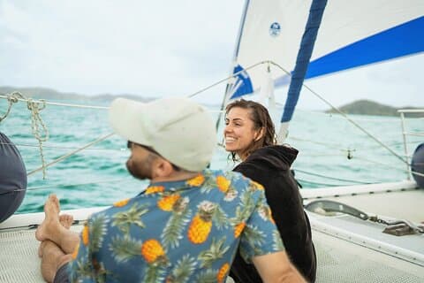 Bay of Islands: Day Sailing Cruise with Island Stop and Lunch