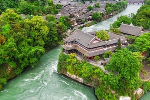 Excursão de um dia em Dujiangyan & Mount Qingcheng