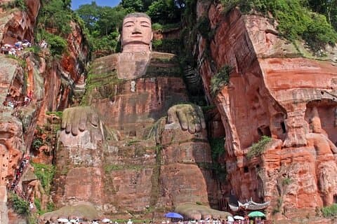 Privé eendaagse tour: Chengdu Panda Base en Leshan Giant Buddha