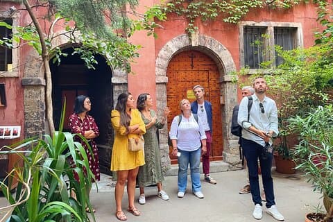 Begeben Sie sich auf eine Aperitif-Reise durch die Altstadt