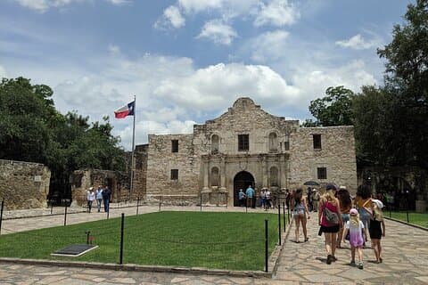 San Antonio Scavenger Hunt Walking Tour and Game
