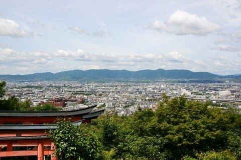 Fushimi Inari fjellvandring med en lokal guide